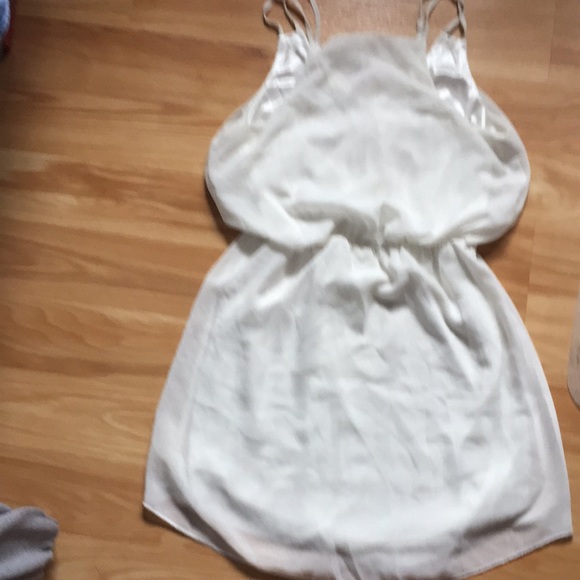 Tobi white dress - Picture 2 of 3